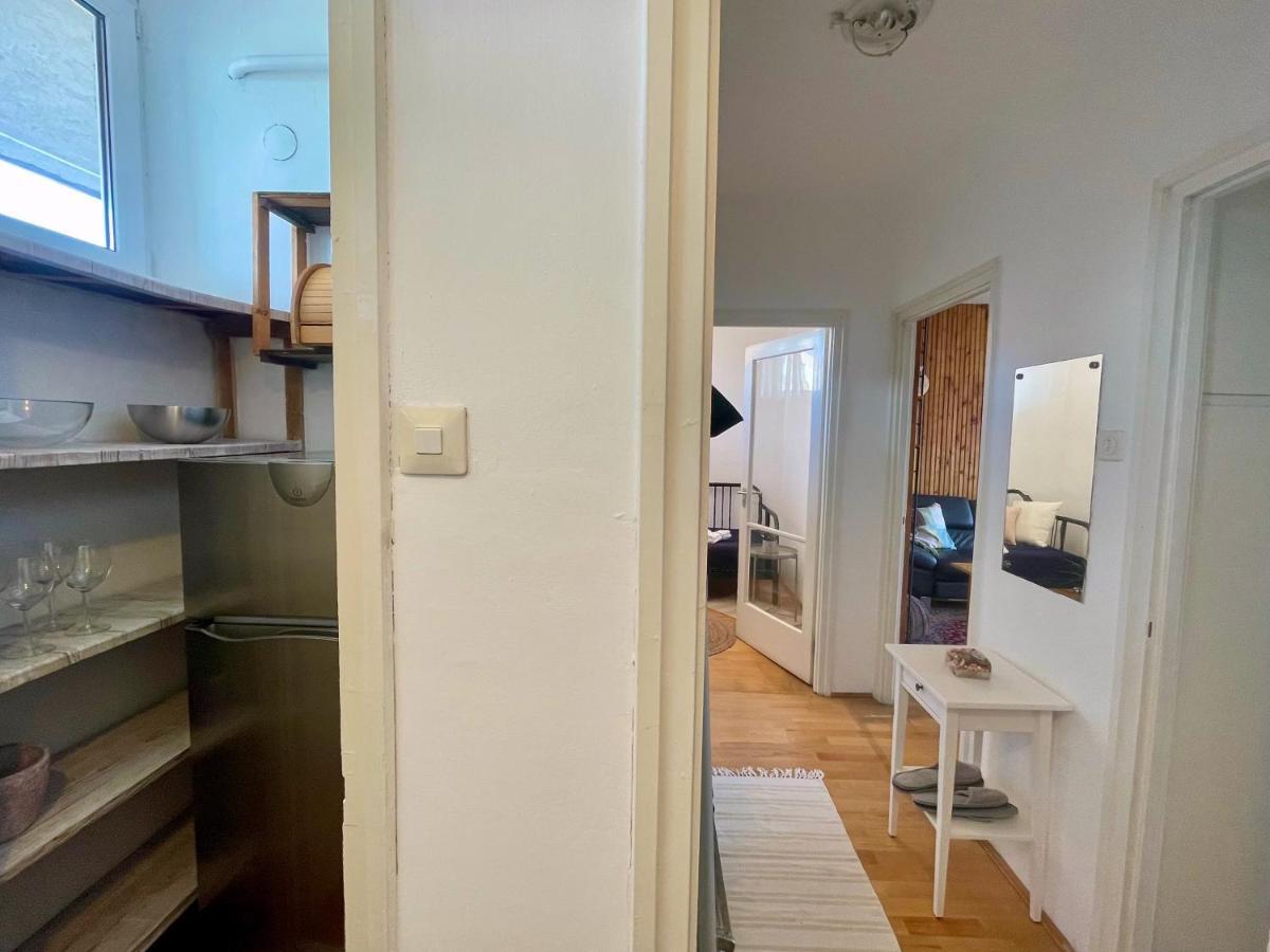 Ferienwohnung Nosztalgia Apartman Veszprém Exterior foto