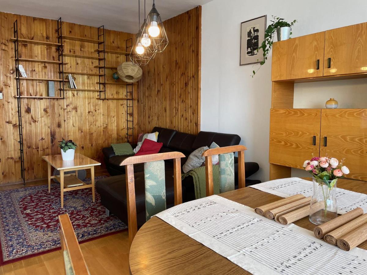 Ferienwohnung Nosztalgia Apartman Veszprém Exterior foto